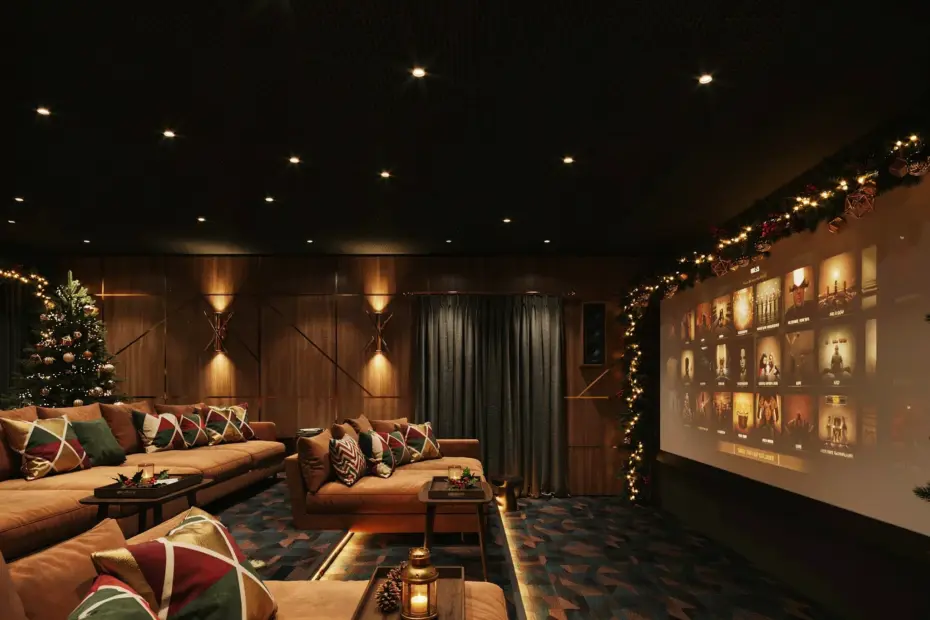 Quinta do Lago holiday home: contemporary rustic Christmas decor ideas